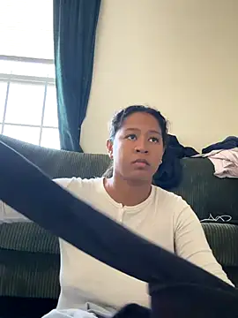 VanessaBling online show from 11/10/25, 09:14