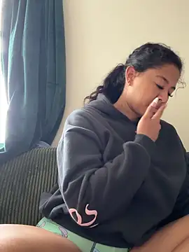 VanessaBling online show from 04/23/26, 02:52