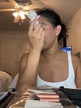 VanessaBling online show from 04/24/26, 02:58