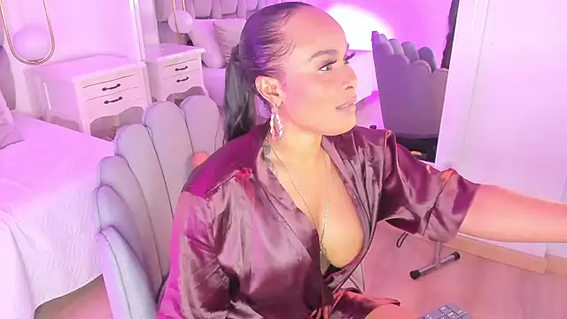 PamelaMendez  online show from 02/08/25, 02:36