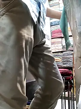 Snapshot of farabi9999 chatting on 10/28/25, 09:24 farabi9999 online show from 10/28/25, 09:24