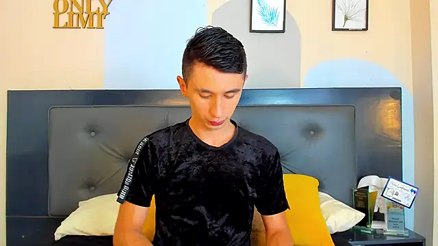 Jotastevensxx online show from 04/23/26, 07:27