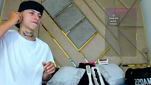 AmberAdams  online show from 10/16/25, 02:51