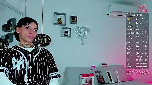 AmberAdams  online show from 01/17/26, 03:50