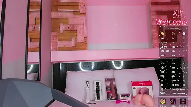 AmberAdams  online show from 03/26/26, 12:33