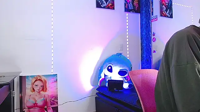 Liam lee online show from 11/14/25, 02:49