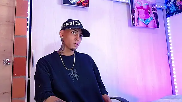 Liam lee online show from 11/20/25, 02:17