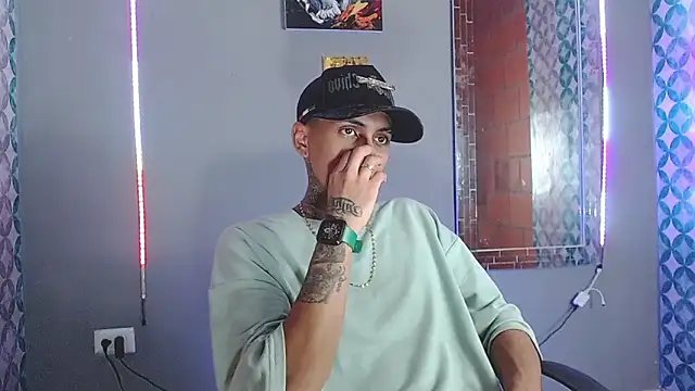 Liam lee online show from 05/10/26, 10:48