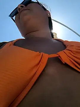 Francesca ferrari online show from 01/10/25, 04:09