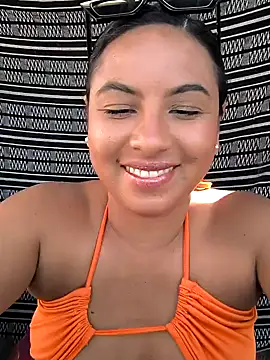 Francesca ferrari online show from 01/10/25, 07:11