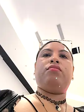 Francesca ferrari online show from 10/29/25, 10:00