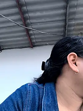 Francesca ferrari online show from 03/31/26, 11:05