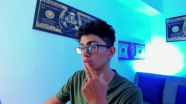 TylerWhite  online show from 01/24/25, 09:39