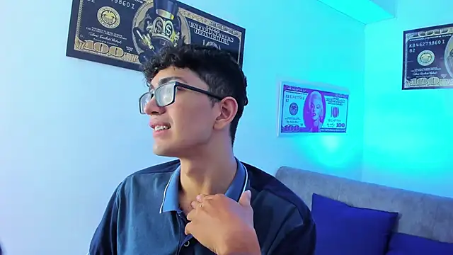 TylerWhite  online show from 01/28/25, 02:53