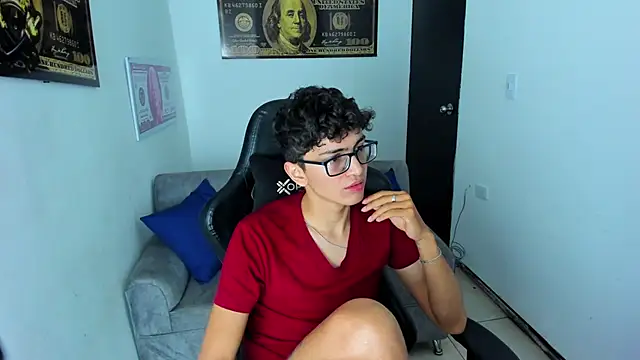 TylerWhite  online show from 02/07/25, 03:01