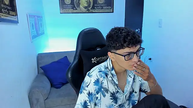 TylerWhite  online show from 02/19/25, 02:55