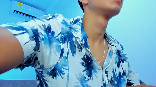 TylerWhite  online show from 02/22/25, 02:39