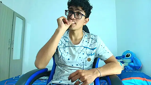 TylerWhite  online show from 03/22/25, 03:20