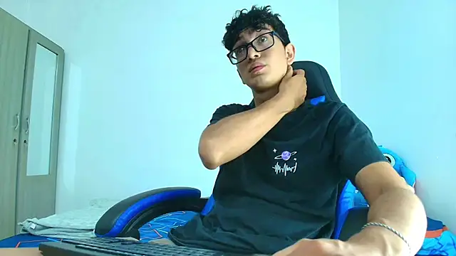 TylerWhite  online show from 03/22/25, 07:20