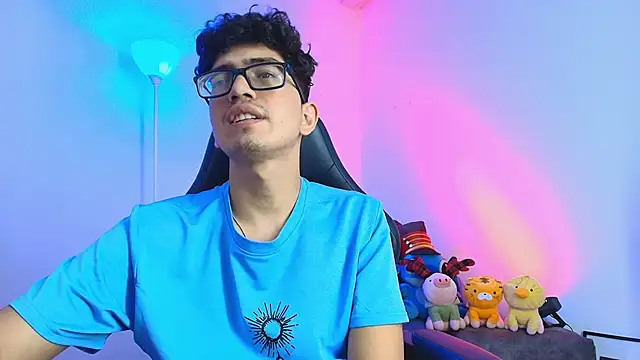 TylerWhite  online show from 12/20/25, 04:19