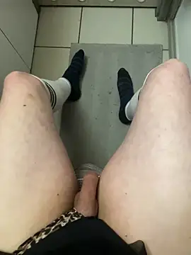 Snapshot of pinnklinkk chatting on 03/16/26, 03:01 pinnklinkk online show from 03/16/26, 03:01