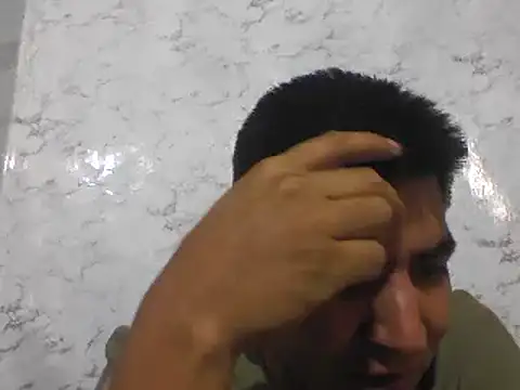 Snapshot of latino17 chatting on 01/08/25, 04:34 latino17 online show from 01/08/25, 04:34