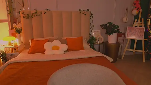 Meow Nancy online show from 05/04/26, 05:14