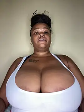 Snapshot of Mandy-101 chatting on 01/05/25, 04:16 Mandy-101 online show from 01/05/25, 04:16