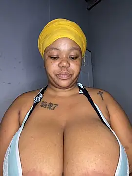 Snapshot of Mandy-101 chatting on 02/01/25, 07:02 Mandy-101 online show from 02/01/25, 07:02