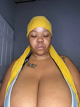 Snapshot of Mandy-101 chatting on 02/02/25, 03:21 Mandy-101 online show from 02/02/25, 03:21