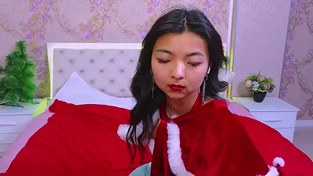 Shy Kira online show from 12/16/24, 06:38