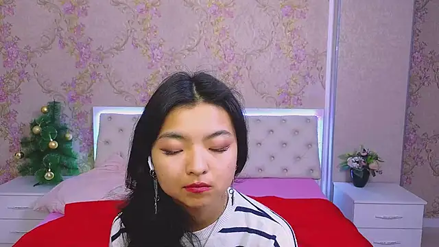 Shy Kira online show from 01/06/25, 03:40