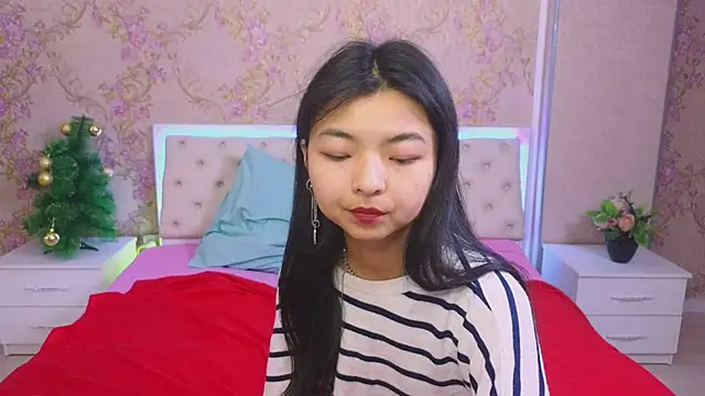 Shy Kira online show from 01/10/25, 12:26