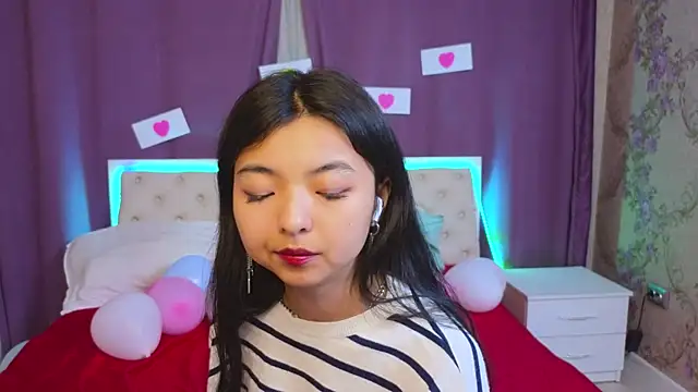 Shy Kira online show from 02/10/25, 03:53