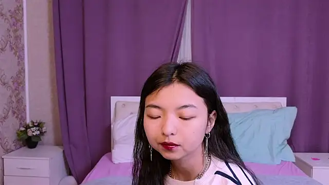 Shy Kira online show from 02/20/25, 12:25