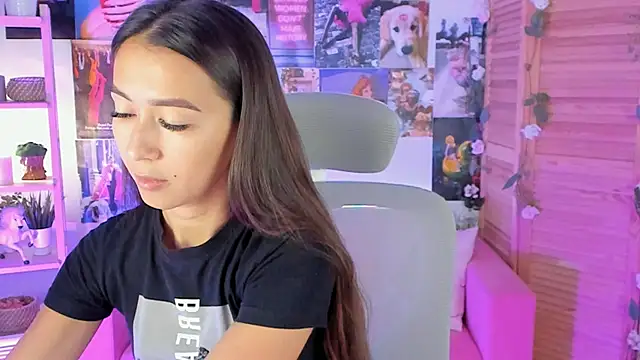 LanaBaker online show from 02/12/25, 02:45