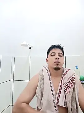 Snapshot of Fiel77 chatting on 12/16/25, 06:35 Fiel77 online show from 12/16/25, 06:35