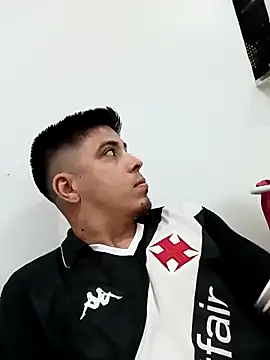 Fiel77 online show from 12/18/25, 09:43