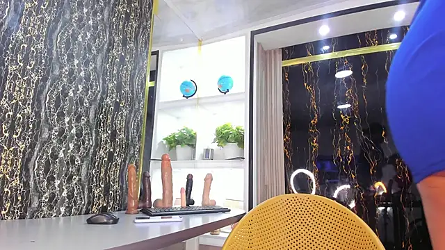 AmberNix online show from 02/08/25, 01:44