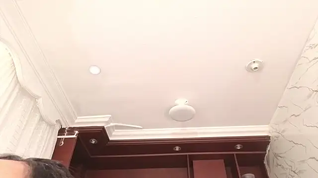 AmberNix online show from 11/03/25, 01:45