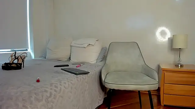 melisa ferretti online show from 10/12/25, 06:07