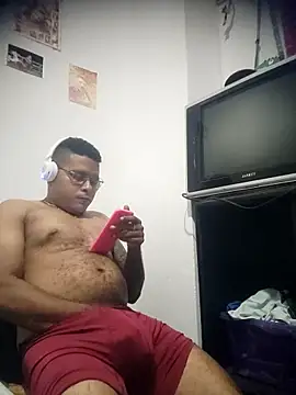 SaucyAffair0 online show from 04/19/26, 02:44