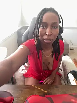 LeyaHoneybuns online show from 02/24/26, 05:55