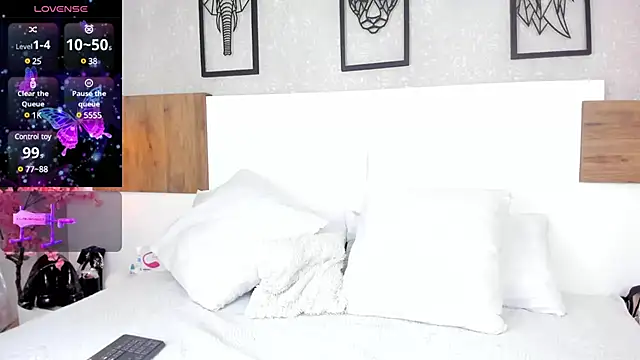 nahomiidasilva  online show from 02/10/25, 06:35