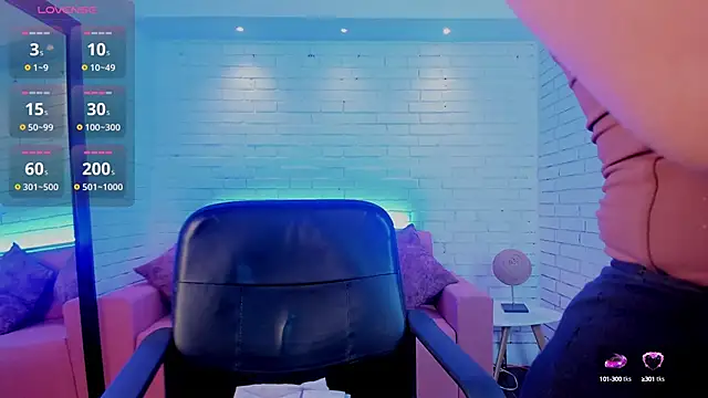 paulina sweett  online show from 09/17/25, 12:18