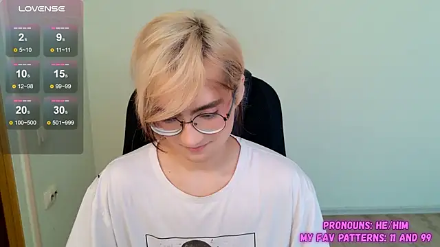 CuteYukiKun online show from 10/03/25, 08:22