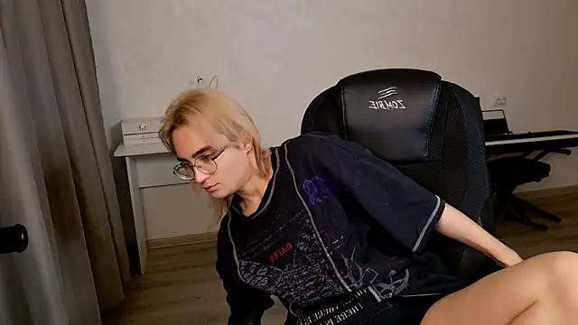 Snapshot of CuteYukiKun chatting on 01/09/26, 01:30 CuteYukiKun online show from 01/09/26, 01:30