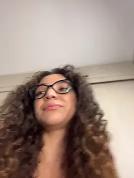 uniquerossie online show from 01/19/26, 07:56