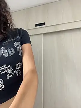 uniquerossie online show from 02/14/26, 07:05