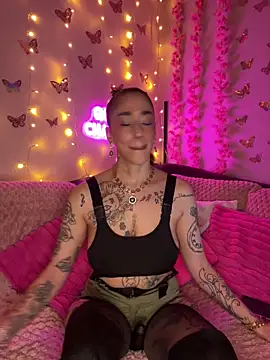 Chachou000 online show from 03/17/25, 07:58